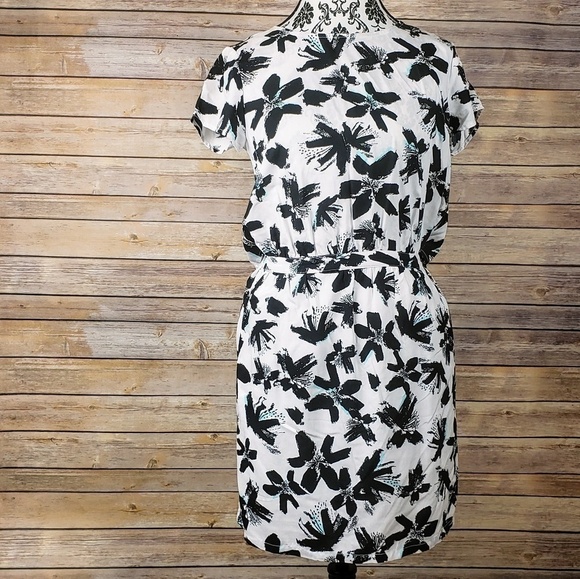 Banana Republic Floral Pocket Dress - Picture 1 of 4